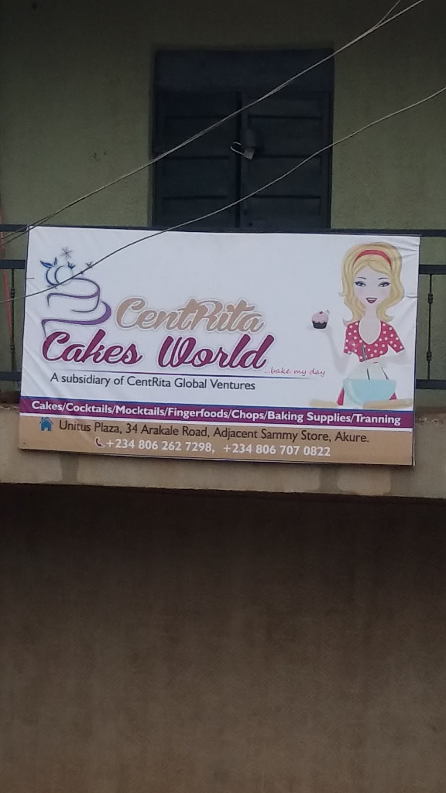 Centrita Cakes and confectionery
