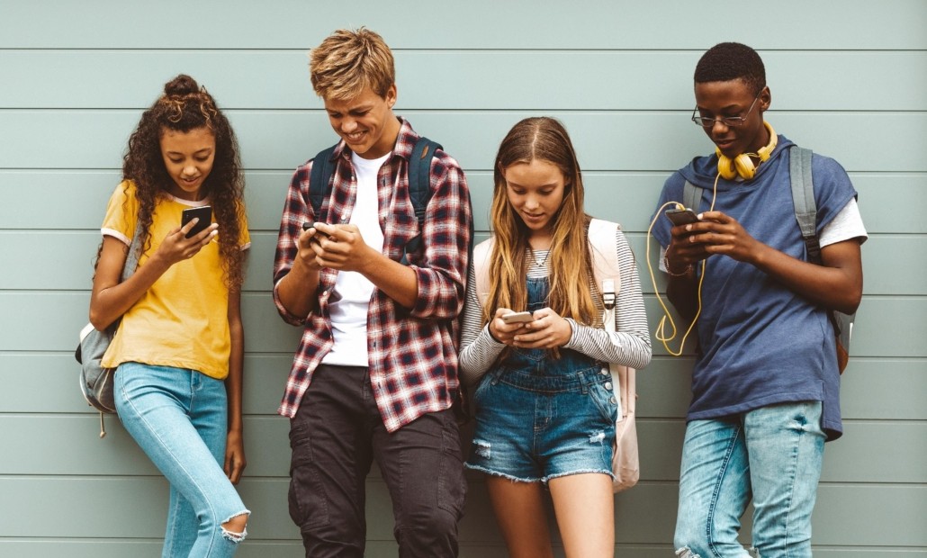 Teenage Cell Phone Addiction | BNI Treatment Centers