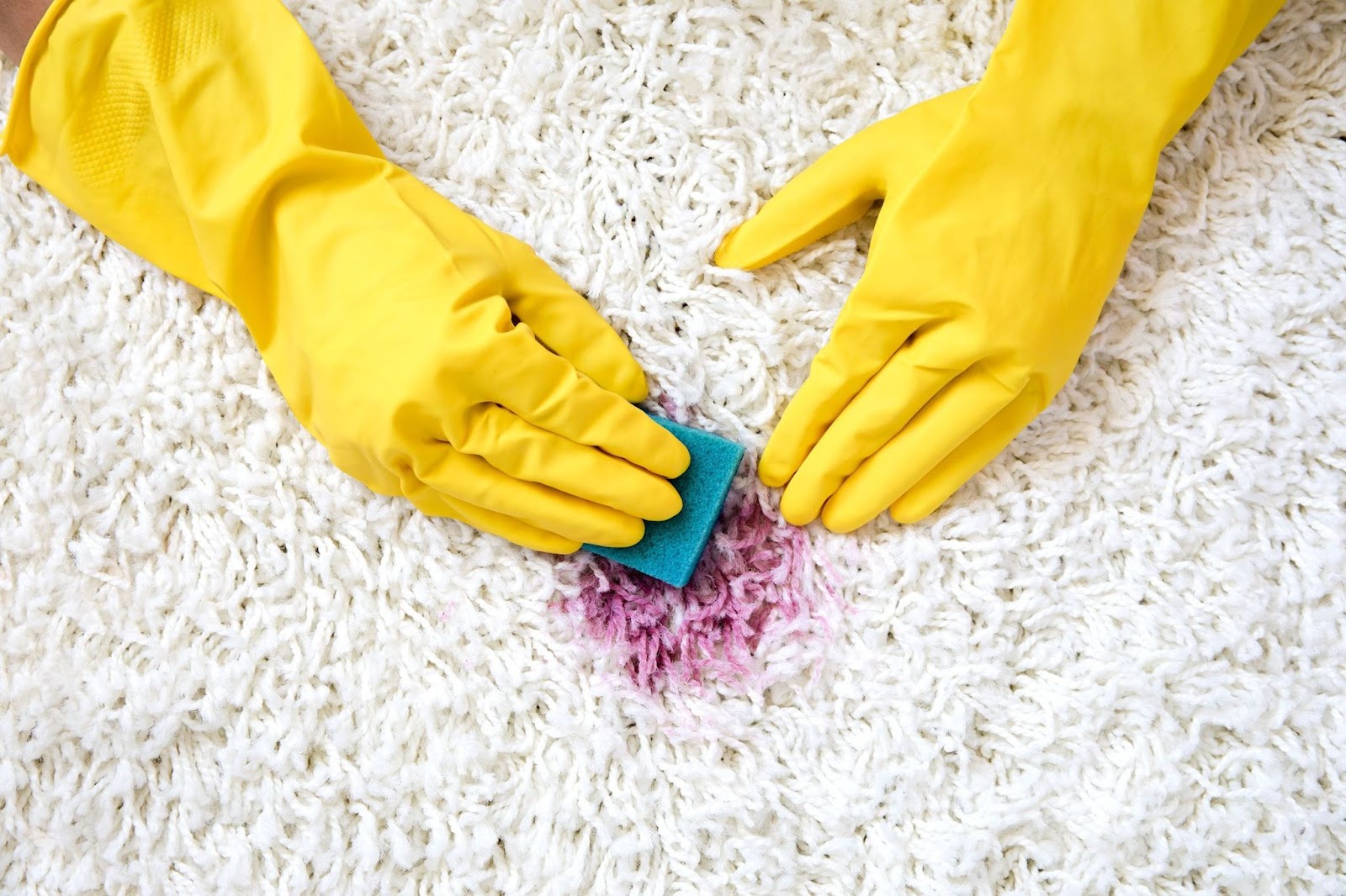 Adequate Home Remedies for Removing Old Stains from Carpet