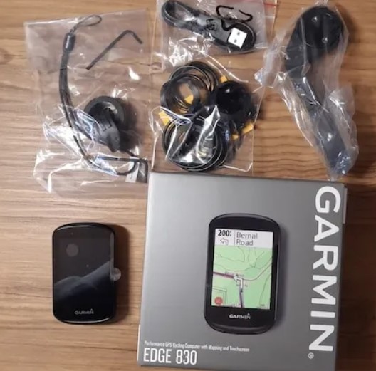 Contenu boite Garmin Edge 830