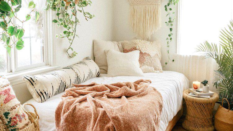 7 Best Small Bedroom Layout Ideas for Any Home