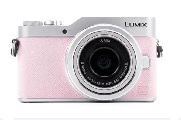 5. กล้องดิจิตอล Panasonic Lumix DMC-GF9