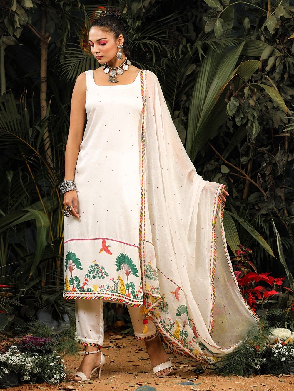 the loom - Off White Printed Satin Suit