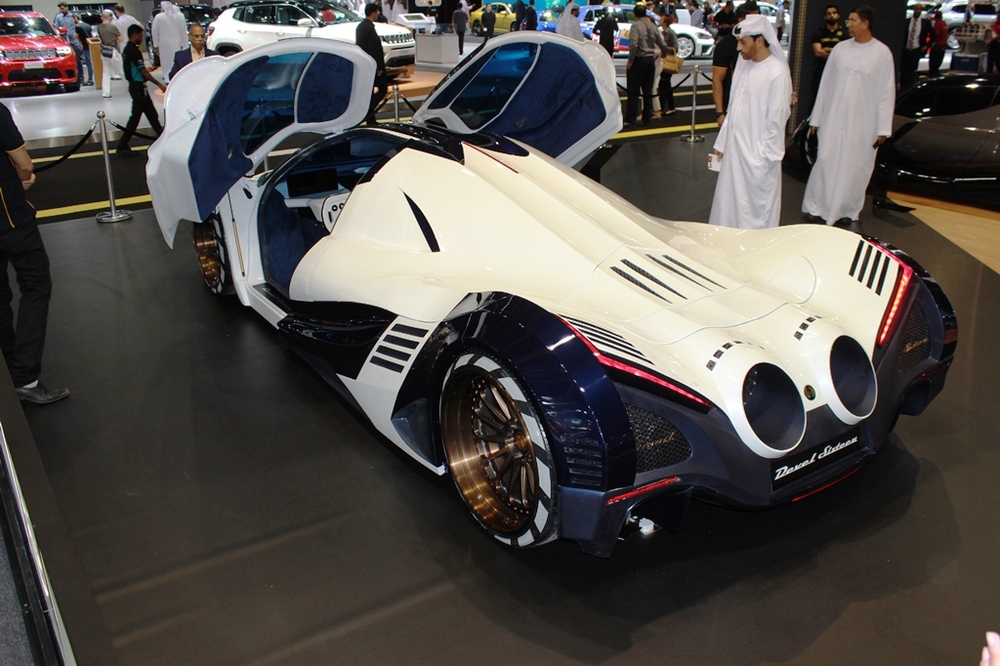 Devel Sixteen Quad-Turbo V16 Makes 5,007 hp. 