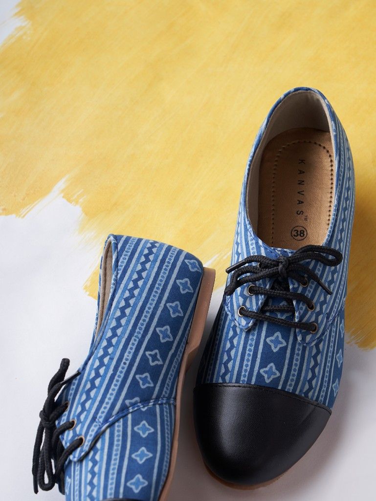 Indigo-Dabu-Printed-Cotton-Shoes
