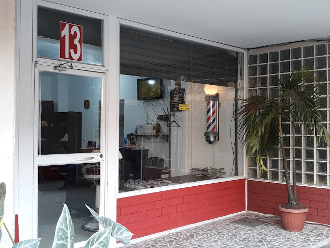 Opiniones de Urdesa Barber Shop Center en Guayaquil - Barbería