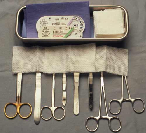 Cover tips of instruments with sterile gauze between surgeries.