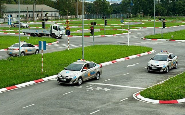học phí lái xe