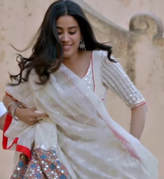 White Lehenga Look