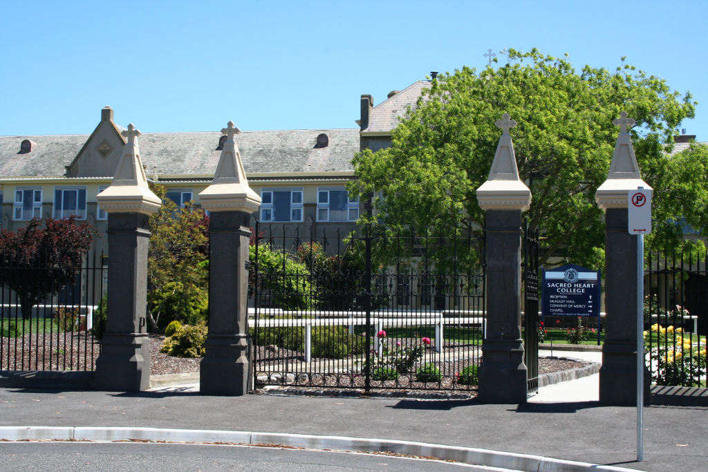 sacred heart college gates in newtown victoria