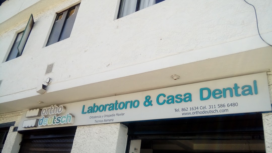 Laboratorio y casa dental
