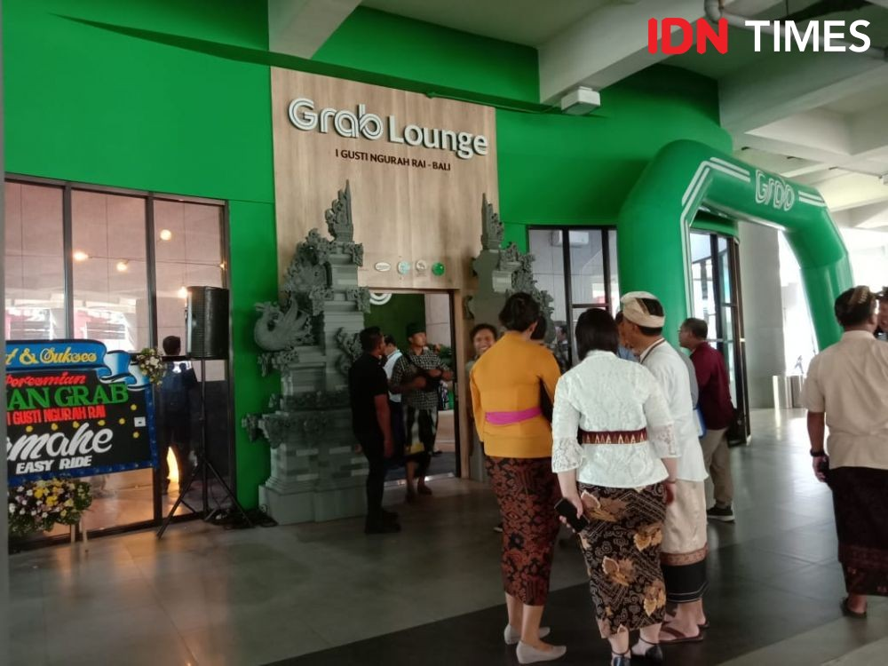 GrabCar Transportasi Bandara Bali