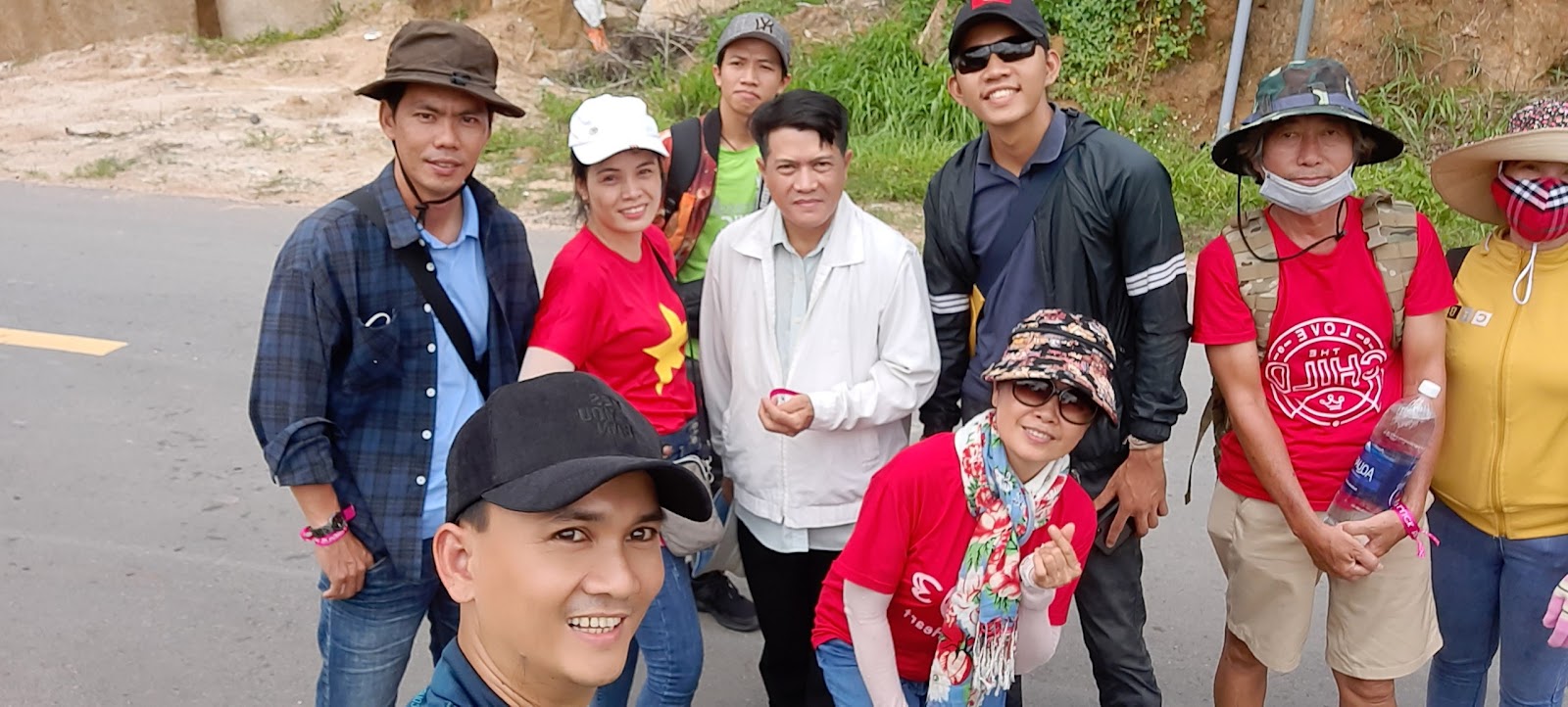 Team Prosumer chinh phục đỉnh núi Chứa Chan - Gia Lào