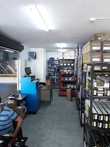 Opiniones de Amortiguadores Sucre en Quito - Tienda de neumáticos