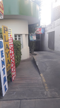 Opiniones de Playa de Estacionamiento OASIS en Arequipa - Aparcamiento