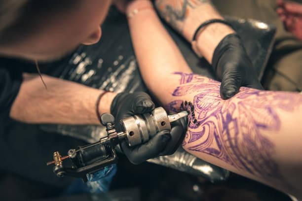 Tatuajes Del Brazo Genial - Banco de fotos e imágenes de stock - iStock