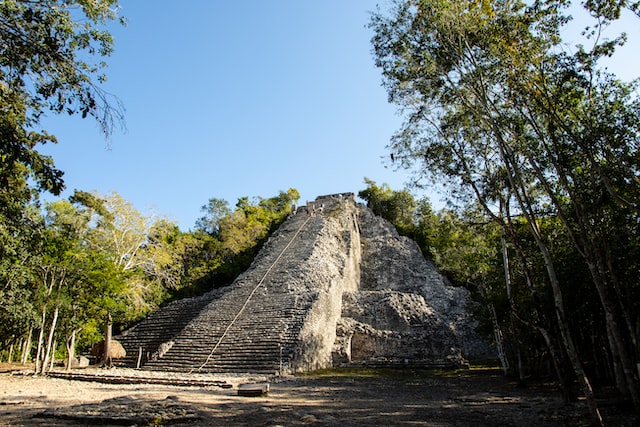 Coba ruins largest pyramid