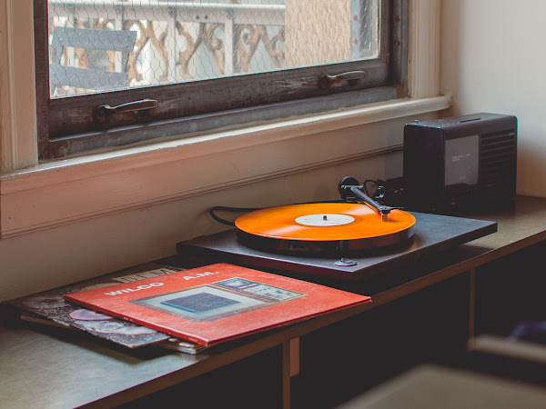 Things To Consider When Vintage Homeware Shopping