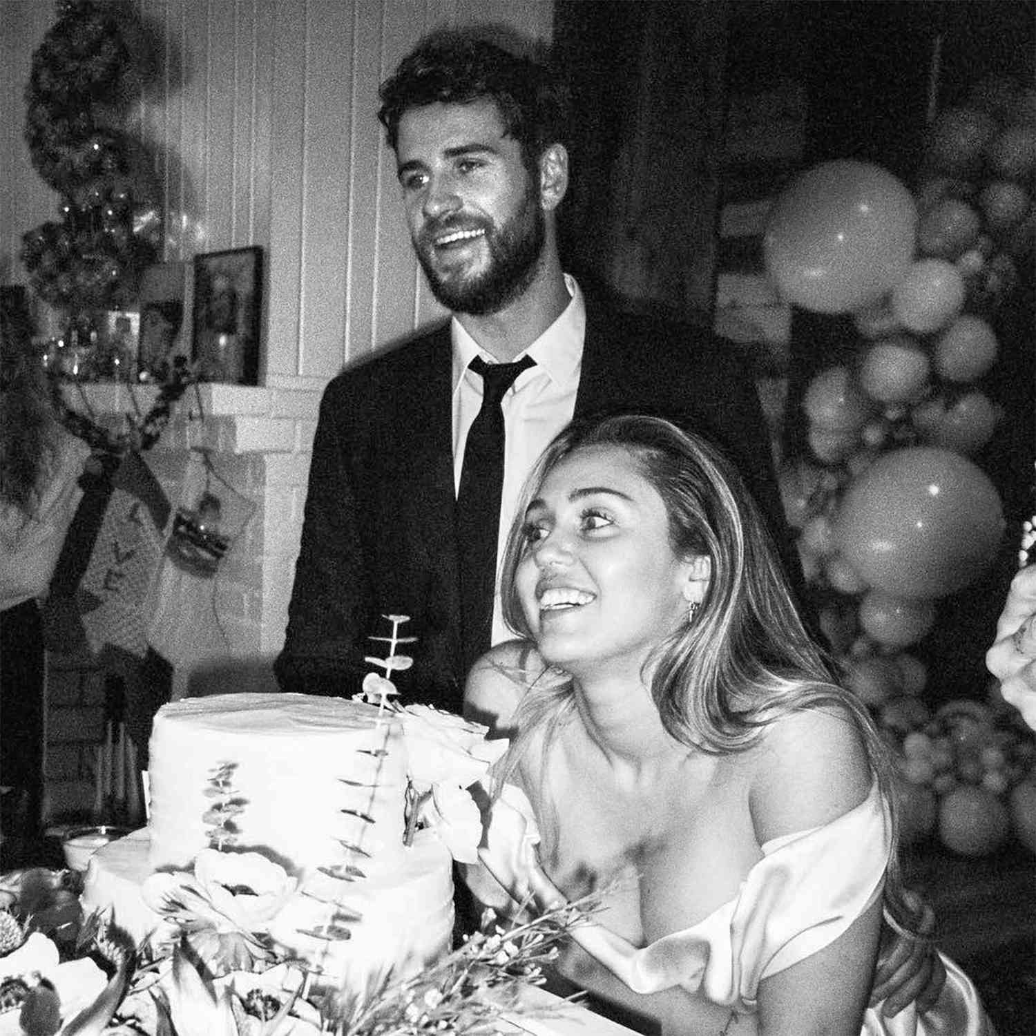 Miley Cyrus and Liam Hemsworth simple and intimate wedding in Tennessee. 