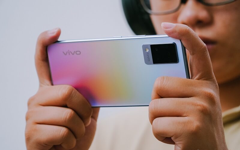 Điện thoại vivo V21 5G có giá 9.990.000 VNĐ