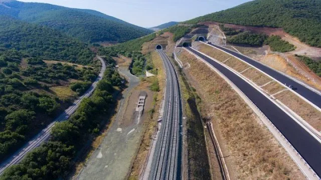 Οδική-και-σιδηροδρομική-σύνδεση-στην-Περιφέρεια-Κεντρικής-Μακεδονίας