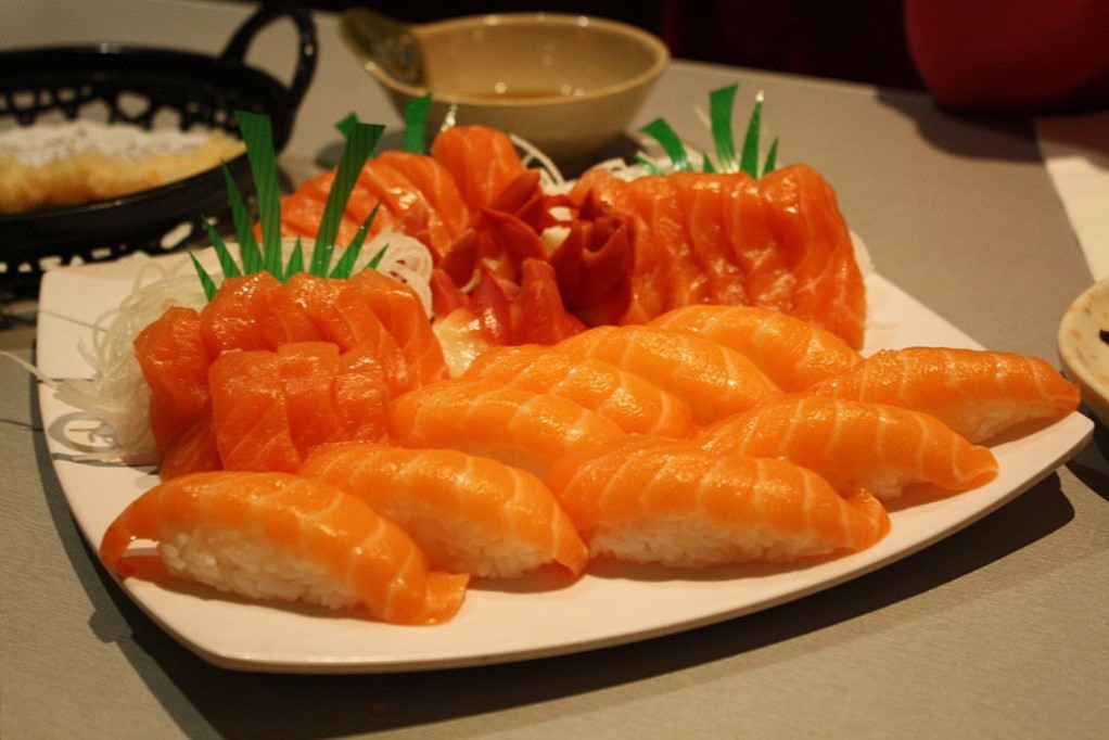 Salmon Sushi rolls