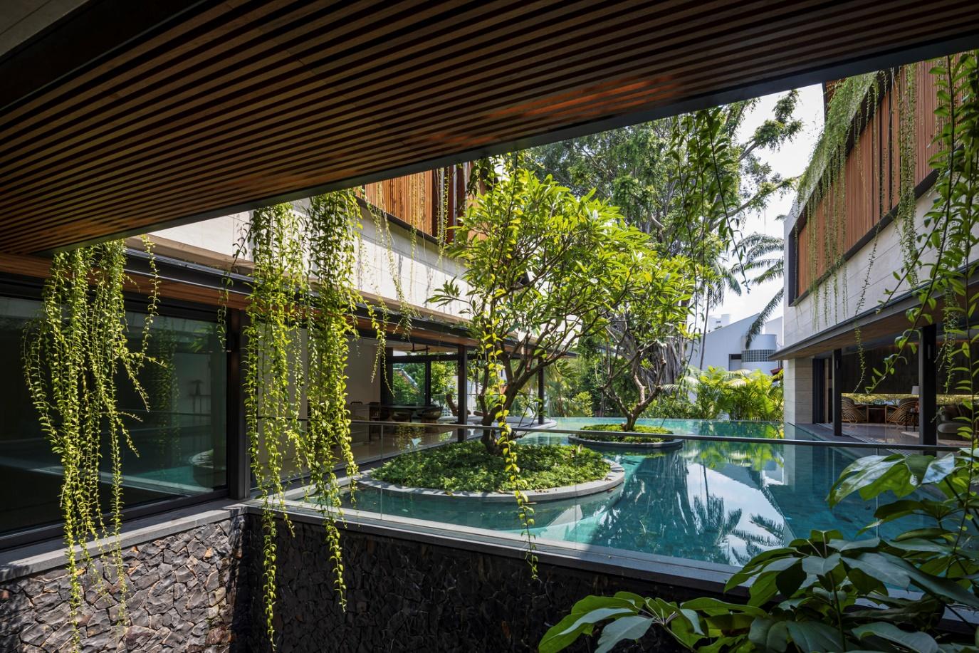 Water Garden House Design with Panoramic Windows