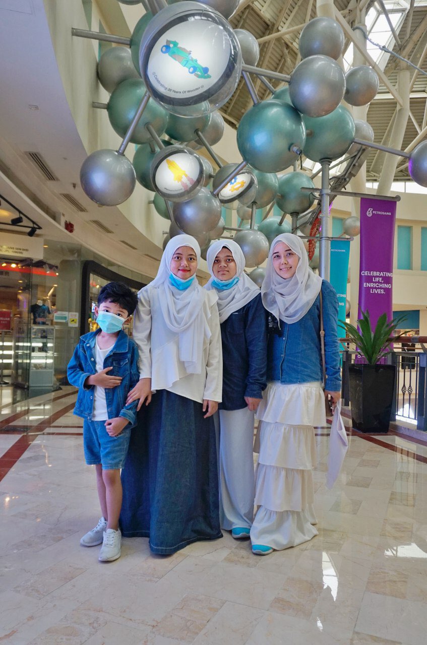 petrosains-klcc-premium beautiful-theravest-therapant-ampang