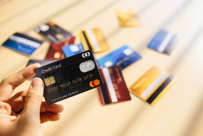Nợ xấu có mở được thẻ tín dụng không?