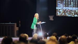 Bible teacher Beth Moore, splitting with Lifeway, says, 'I am no longer a  Southern Baptist'