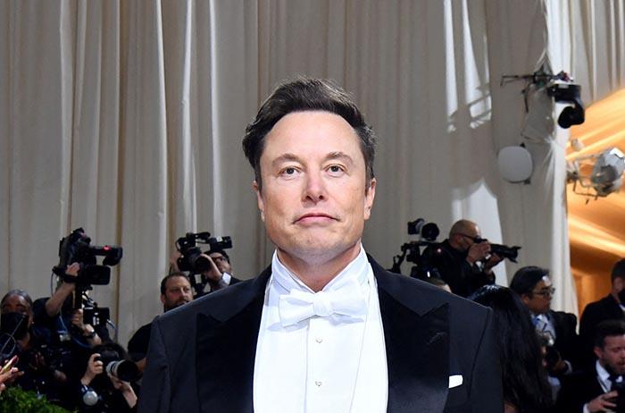 https://vietluan.com.au/wp-content/uploads/2023/04/ntdvn_elon-musk-nyc-met-gala-20220502-1.jpg