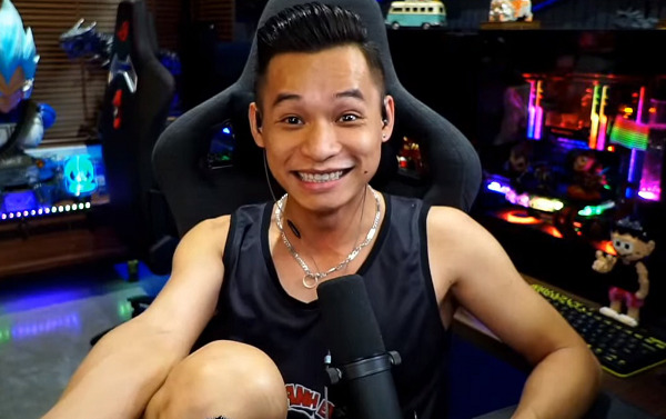 Thành viên thứ ba của bộ tứ hoàng streamer là Độ Mixi