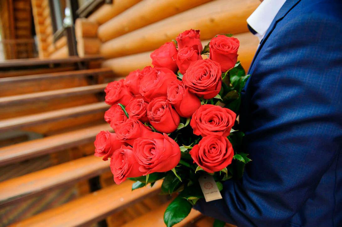 Какие цветы подарить на годовщину свадьбы
