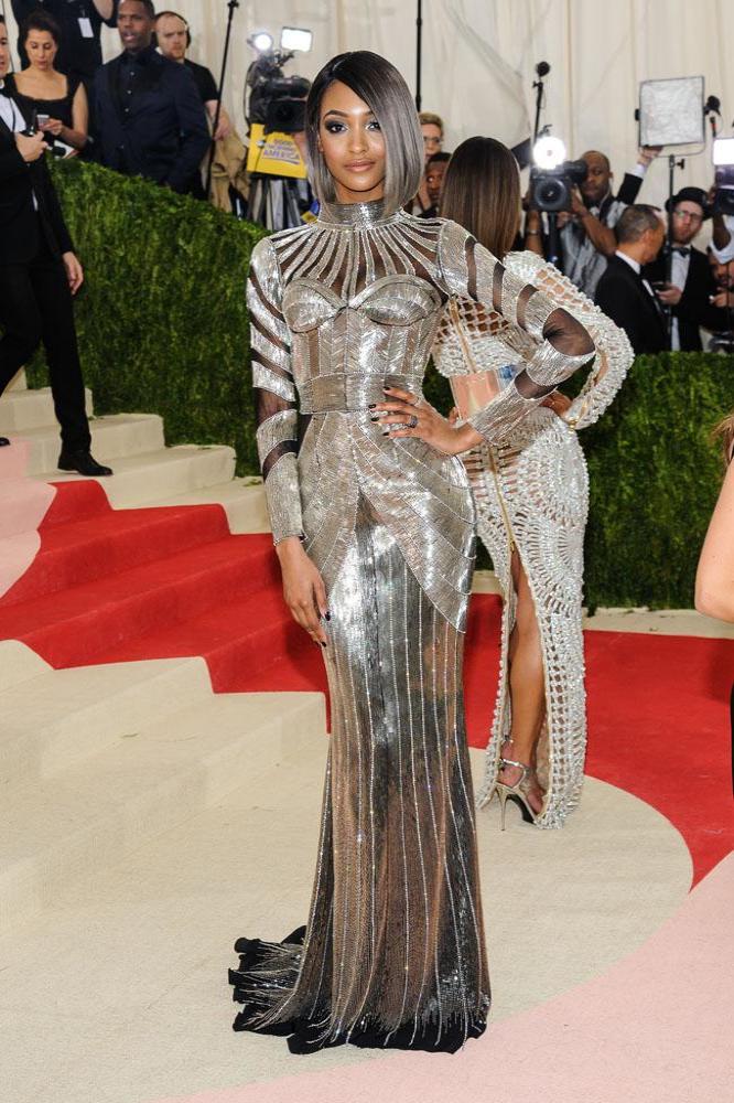 xjourdan-dunn-at-the-met-gala-9ec2bbe01e0dca3fd4dababcb0b6fbc.jpg.pagespeed.ic.UGntljFFg9.jpg