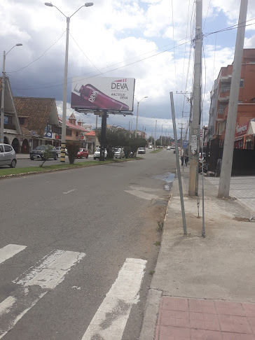 Teléfono de TUKU BAR