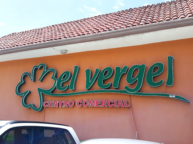 16A, Calle Alfonso Cordero, Todos Santos S/N, Cuenca 010204