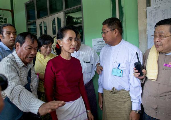 http://static01.nyt.com/images/2015/11/08/nytnow/08myanmar-hp-03/08myanmar-hp-03-articleLarge.jpg