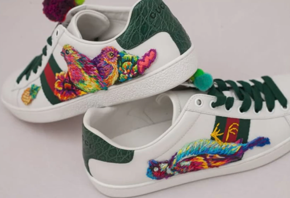 Gucci-Schuhe mit Stickerei