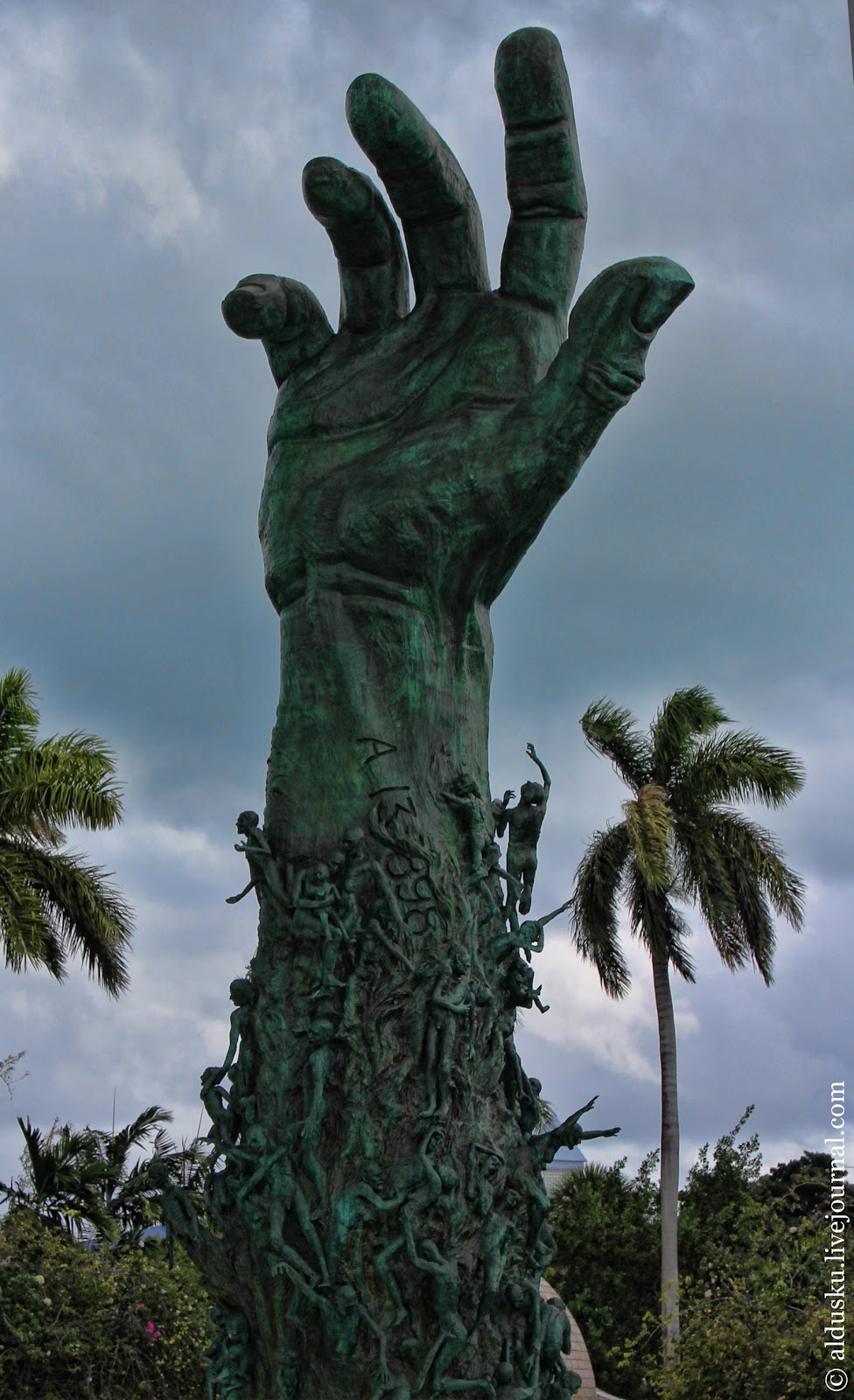 Мемориал «Холокост» в Майами-Бич (Holocaust Memorial of Miami Beach)