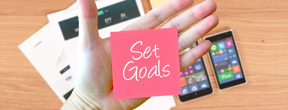 goals-setting-office-work-note