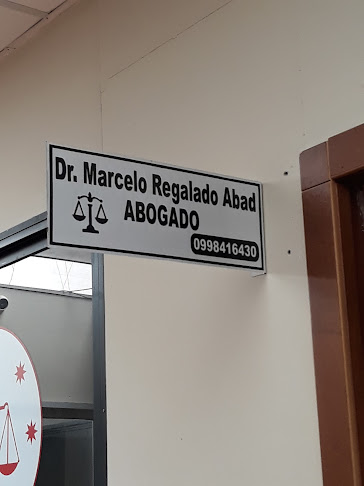 Dr. Marcelo Regalado Abad - Abogado