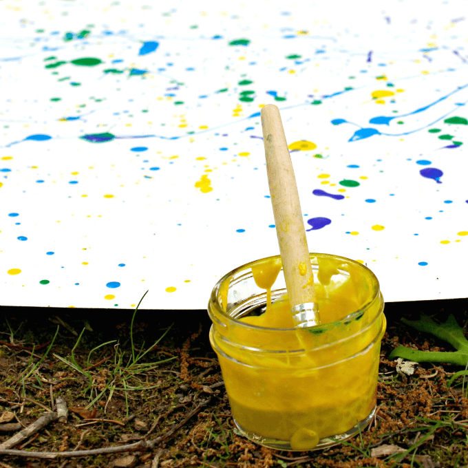 30 Outdoor Arts and Crafts for Kids: Splatter painting