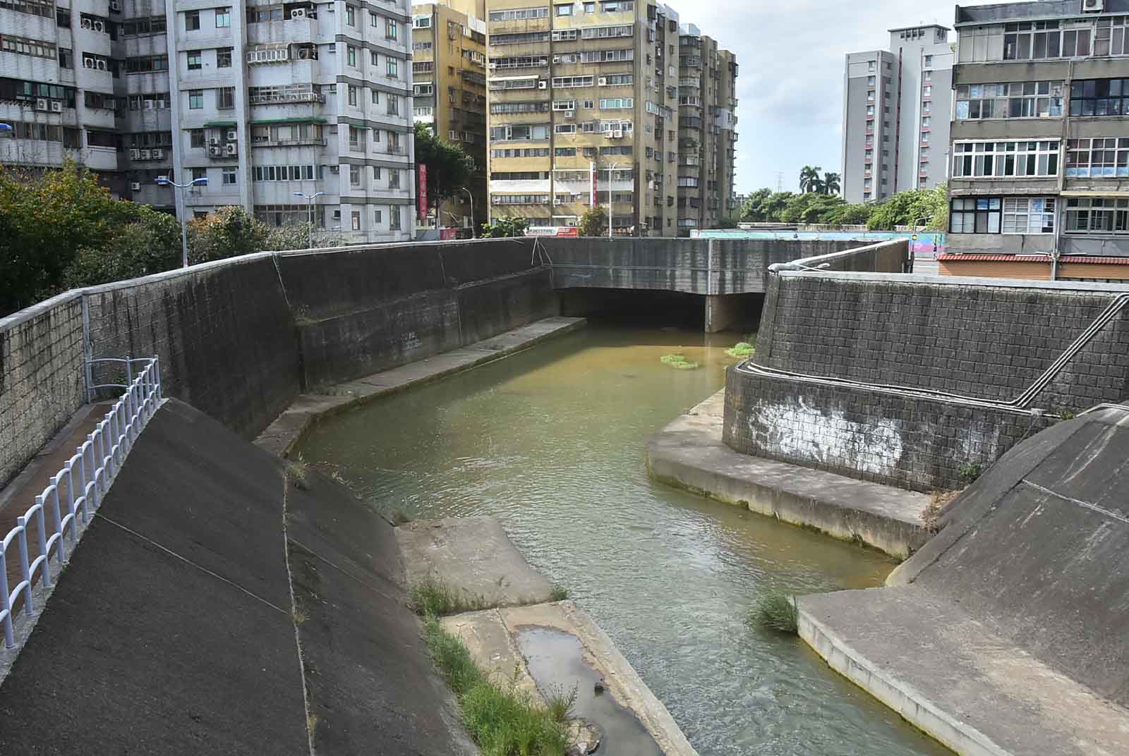 磺溪-捷運芝山站-三面光-水泥工程-台北市-溪流-磺溪生活流域