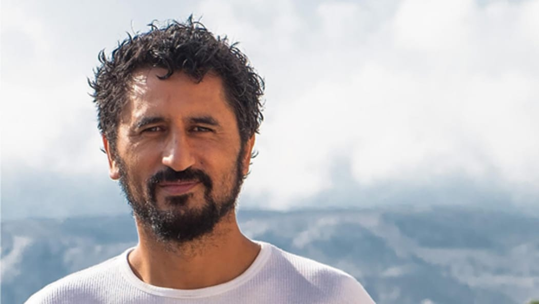 Cliff Curtis Biography 