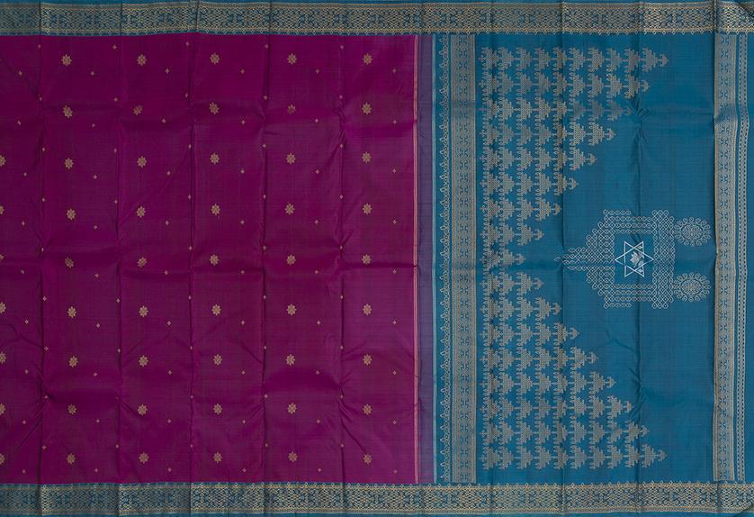 The kolam saree, an exclusive design by RmKV, takes its cue from the versatility of the sacred motif. 