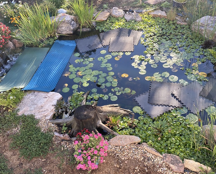 Outdoor fish pond mats