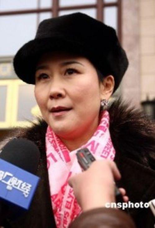 李小琳的情夫黎亮携家逃澳洲“避风”