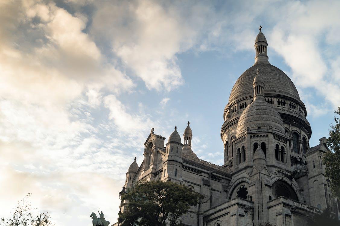 Free Low Angle Shot of the Sacré-Cœur Stock Photo