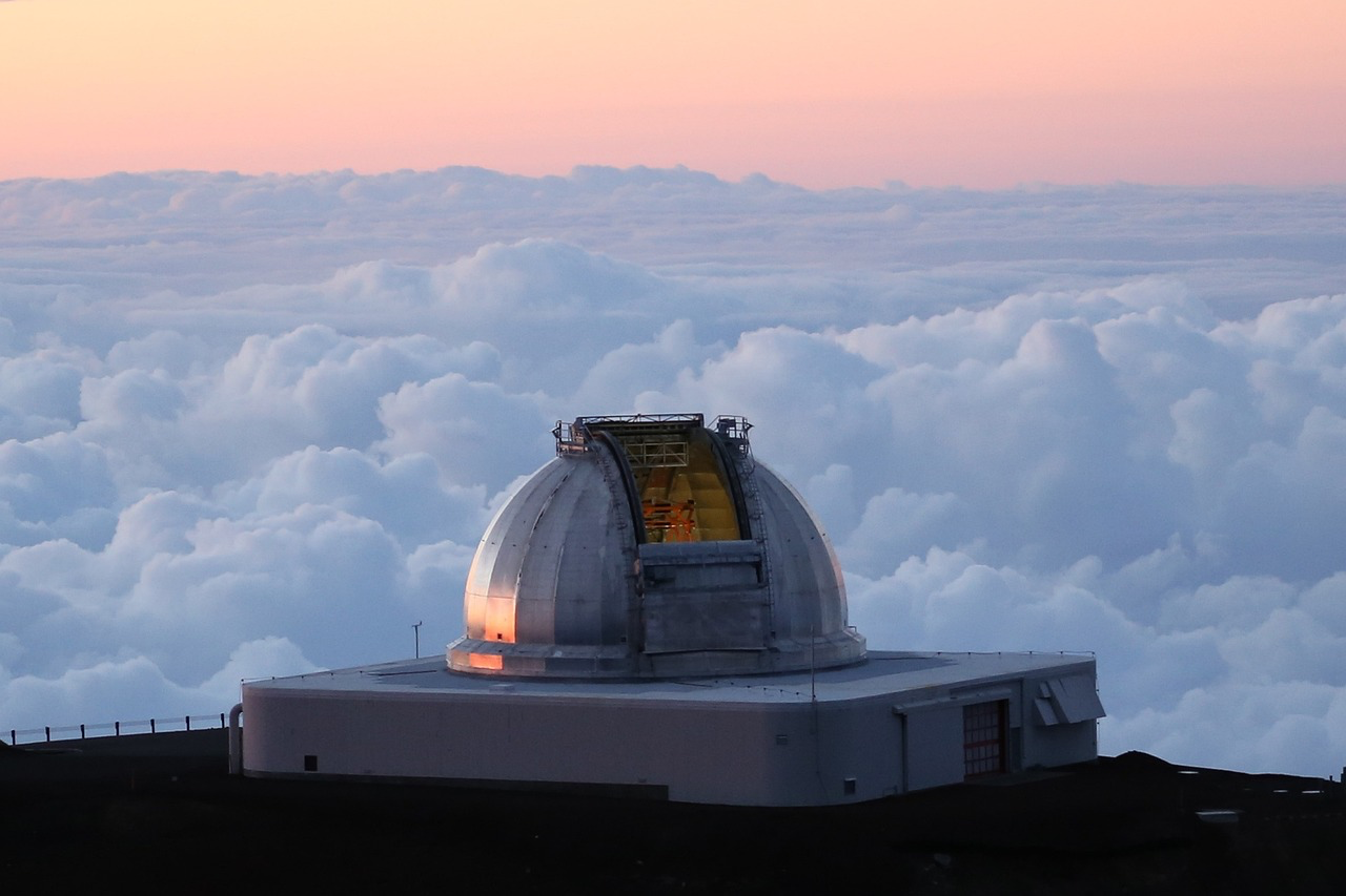 Get your cameras ready for the summit of Mauna Kea, a view you won’t regret! 