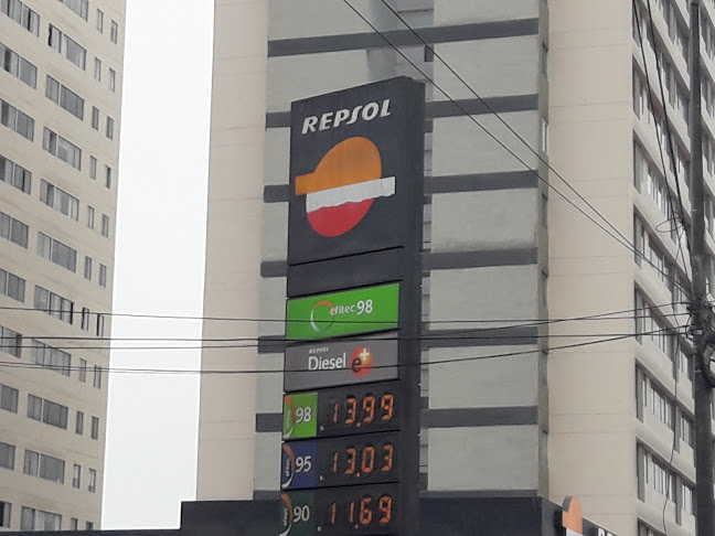 Opiniones de Cajero BBVA - REPSOL MONUMENTAL en Lima - Gasolinera